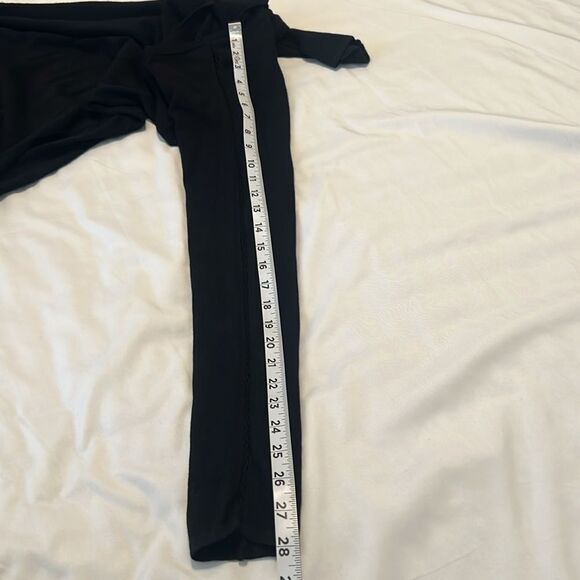 BCBGMaxAzria szM stretchy sweater dress with cutout detail on both shoulders EUC - Picture 7 of 13